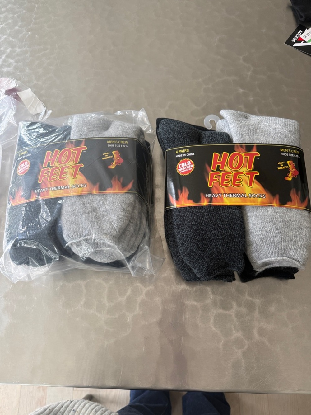 Hot Feet - Men's Heavy Thermal Crew Socks - Black & Gray (8 Pairs)